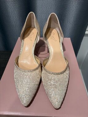 Jewel Badgley Mischka Champagne Glitter Pointed D'Orsay Heels